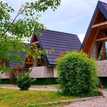 Resort La Familia Bihac Bagian luar foto